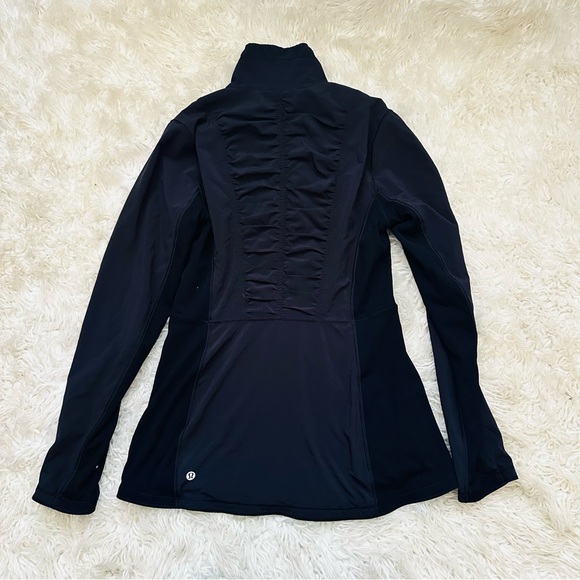 Lululemon Round Trip Jacket - Picture 3 of 7